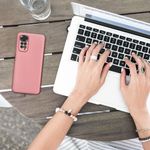 Laptop, Telefoane si Tablete - Telefoane mobile si accesorii - Accesorii Telefoane - Huse telefoane - Husa Kwmobile pentru Xiaomi Redmi Note 11/Redmi Note 11s, Silicon, Rose Gold, 58651.31 - Infinity.ro