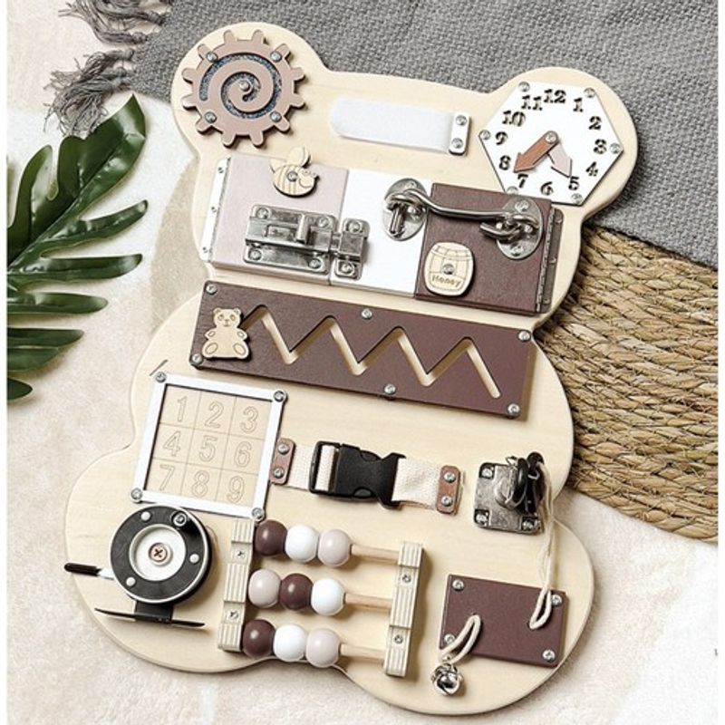 Jucarii, Copii si Bebe - Jucarii si jocuri - Jucarii & jocuri educative - Jocuri si jucarii educative - Tabla Educativa de Manipulare, Model Ursulet, din Lemn, 14 Elemente, Nuante de Maro si Bej, 39x29.7x9 cm - Infinity.ro