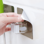 Casa si Gradina - Mobilier - Organizare si depozitare - Cuiere - Set 2 Suporturi pentru Matura Mop sau Unelte Autoadezive cu Sustinere pana la 3 kg Alb - Infinity.ro
