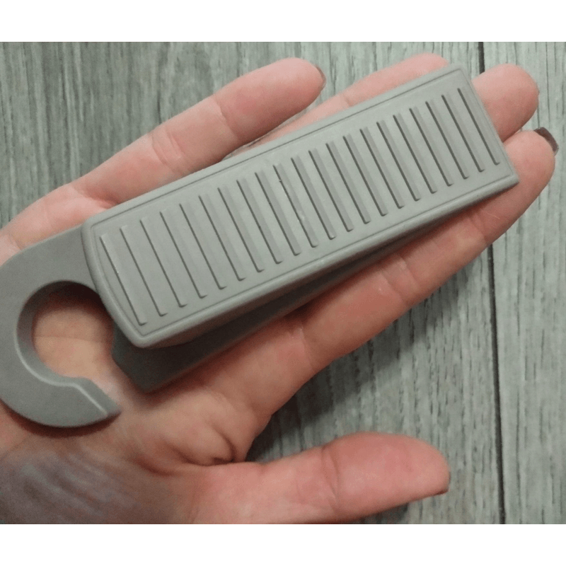 Casa si Gradina - Constructii - Usi interior, exterior si garaj - Accesorii usi - Set 2 Bucati Opritor Usa Gri din PVC cu Agatatoare 13 x 3 cm G Glixicom® - Infinity.ro