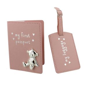 Set pentru prima calatorie a bebelusului My First Passport pink