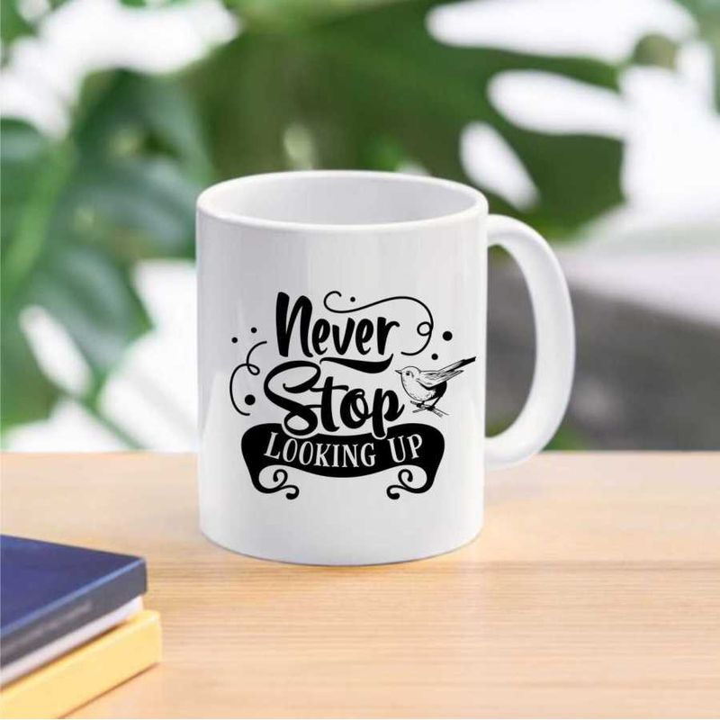 Casa si Gradina - Bucatarie si vesela - Cani si pahare - Cani si cesti - Cana cu mesaj "Never stop looking up" 300 ml - Infinity.ro