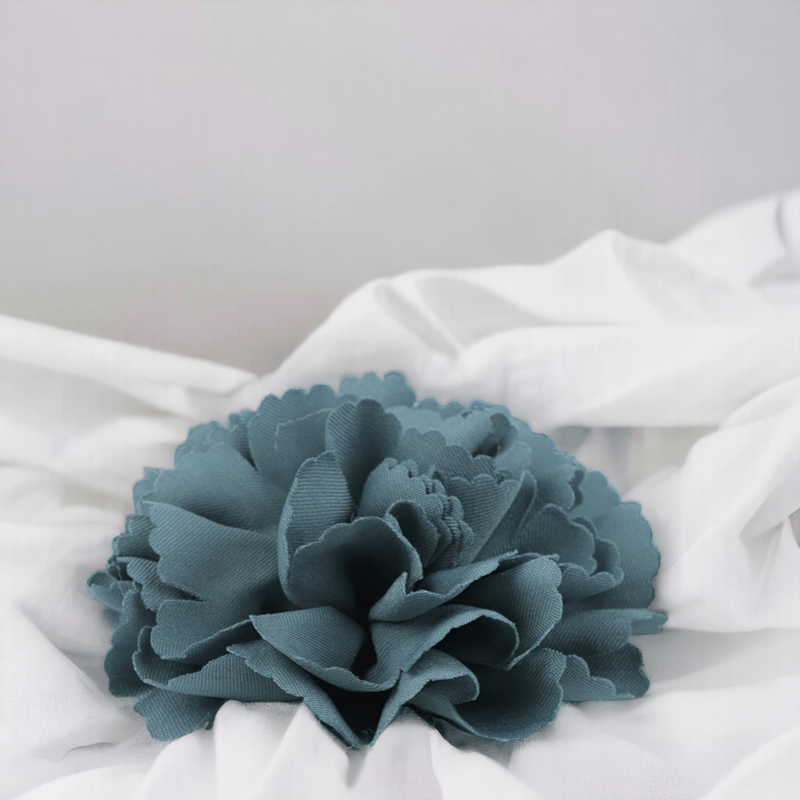 Casa si Gradina - Decoratiuni - DIY - Articole mercerie - Floare textila pentru cusut sau lipit pe haine, diametru 10 cm, Gri petrol - Infinity.ro