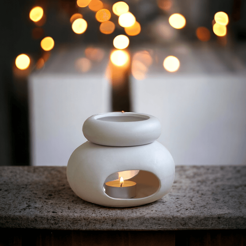 Casa si Gradina - Decoratiuni - Aromaterapie si lumanari - Lumanari si candele - Candela Zen din ceramica alba pentru aromaterapie, dimensiuni 12.5 x 10 x 10 cm - Infinity.ro