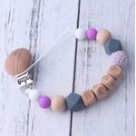 Jucarii, Copii si Bebe - Hrana si alaptare - Biberoane, suzete si accesorii hranire - Suzete si accesorii - Lant suport pentru suzeta bebelusi, clips, mov - Infinity.ro