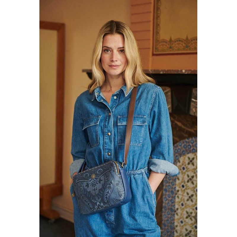 Fashion, accesorii si bijuterii - Femei - Accesorii femei - Genti si rucsacuri femei - Geanta tip postas Medium Kyoto Festival Denim Blue 23.5x18x7.5cm - Infinity.ro