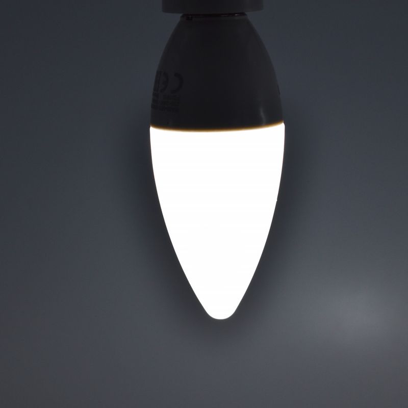 Casa si Gradina - Corpuri si surse de iluminat - Becuri si tuburi neon - Becuri - Bec led lumanare 7W (45W), E14, C37, 460lm, lumina rece (6500K), opal, Braytron - Infinity.ro