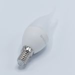 Casa si Gradina - Corpuri si surse de iluminat - Becuri si tuburi neon - Becuri - Bec led flacara 5W (35W), E14, C37T, 400lm, lumina rece (6500K), opal, Braytron - Infinity.ro
