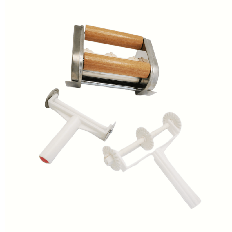 Casa si Gradina - Bucatarie si vesela - Ustensile bucatarie - Feliatoare si taietoare manuale - Accesoriu de facut ravioli Zilan ZLN9488 pentru aparat de facut paste, doua role din lemn - Infinity.ro