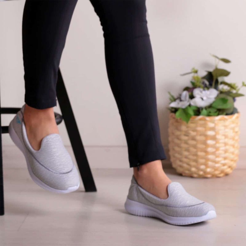 Sport si Outdoor - Echipament Sportiv - Incaltaminte sport - Pantofi sport - Pantofi de alergare STONE, pentru dama, culoare crem - 39 - Infinity.ro