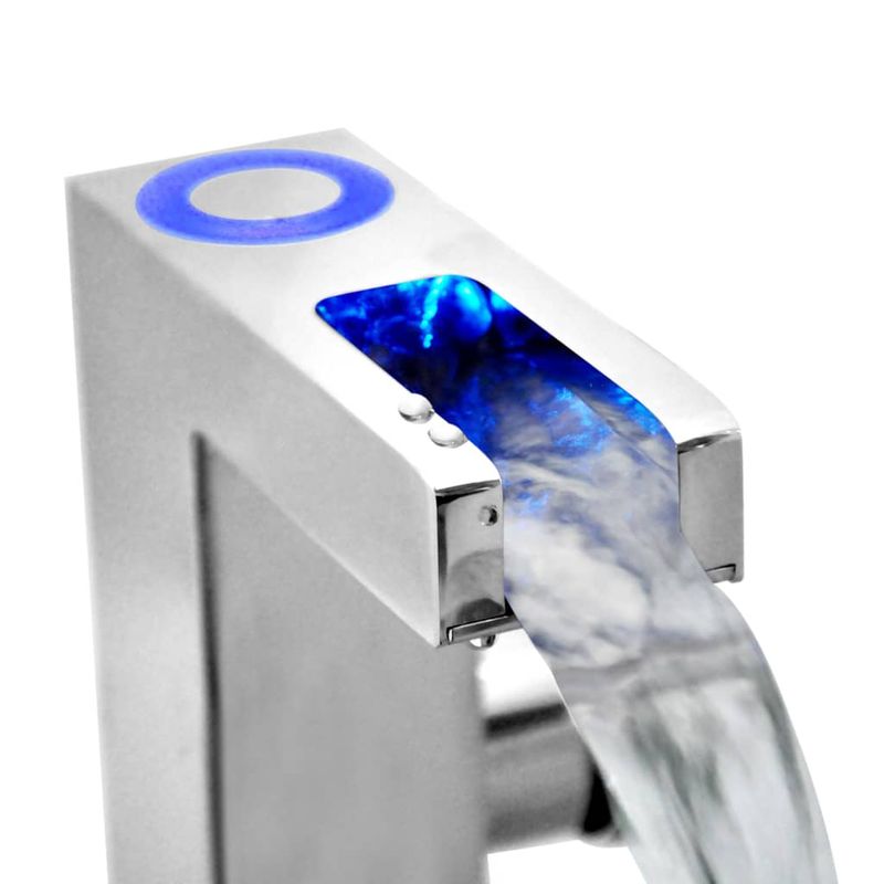 Casa si Gradina - Sanitare - Lavoar baie si accesorii - Baterii sanitare - SCHUTTE Baterie de chiuveta mixer cu LED si jet cascada ORINOCO, crom - Infinity.ro