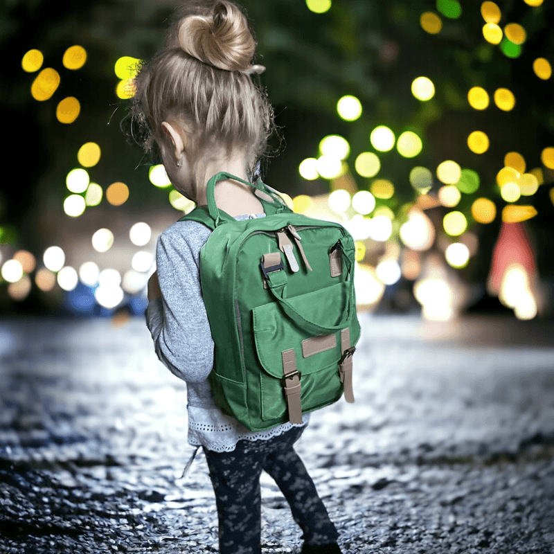 Sport si Outdoor - Articole de voiaj - Rucsacuri - Rucsac mic textil pentru copii Crisalida, dimensiuni 25 x 33 cm, Verde - Infinity.ro