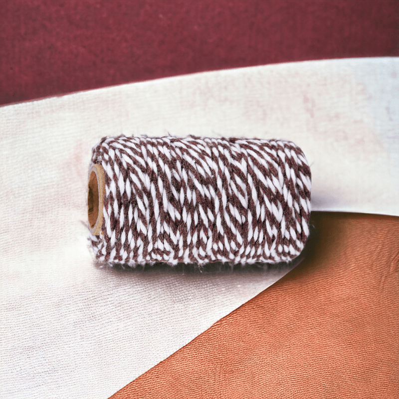 Casa si Gradina - Decoratiuni - DIY - Articole mercerie - Snur rasucit bicolor Crisalida, diametru 2 mm, lungime 18 m, Maro - Infinity.ro