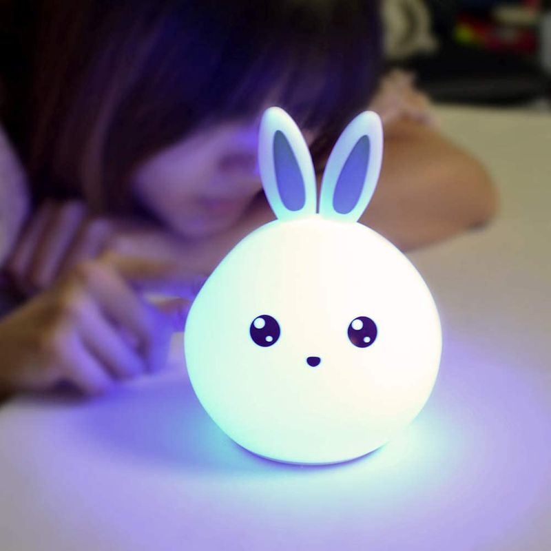 Casa si Gradina - Corpuri si surse de iluminat - Veioze si lampi - Lampi de veghe copii - Lampa de Veghe pentru, model Iepuras albastru, LED, Senzor Tactil Touch, Silicon, 15,5x10x12 cm, baterii - Infinity.ro