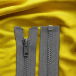 Casa si Gradina - Decoratiuni - DIY - Articole mercerie - Fermoar plastic detasabil Crisalida, lungime 65 cm, Gri otel - Infinity.ro