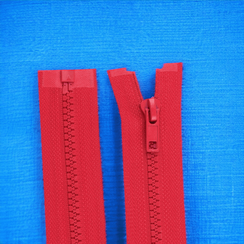 Casa si Gradina - Decoratiuni - DIY - Articole mercerie - Fermoar plastic detasabil Crisalida, lungime 85 cm, Rosu - Infinity.ro