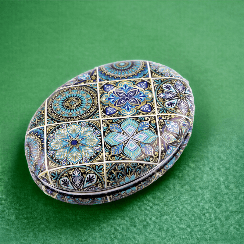 Ingrijire personala si Cosmetice/Machiaj/Oglinzi cosmetice - Oglinda ovala pentru poseta din piele ecologica Crisalida, 65 x 85 mm, Mandala verde - Infinity.ro
