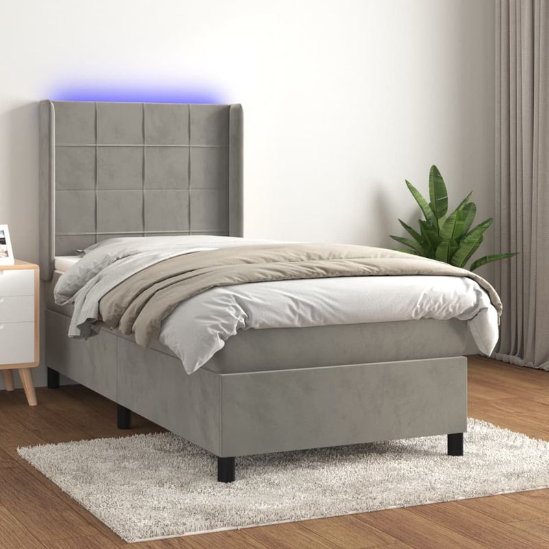 Casa si Gradina - Mobilier - Paturi si accesorii - Paturi - Pat cu arcuri, saltea si LED, gri deschis, 90x200 cm, catifea - Infinity.ro