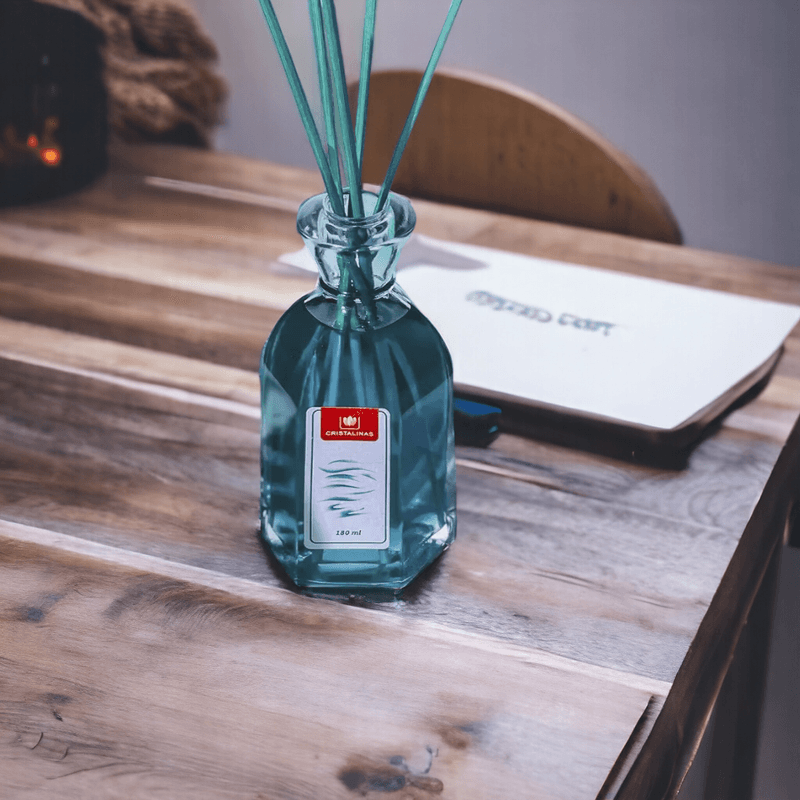 Casa si Gradina - Decoratiuni - Aromaterapie si lumanari - Odorizante camera - Odorizant camera 0% alcool Cristalinas, Briza marina 180 ml - Infinity.ro