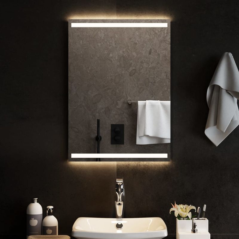 Casa si Gradina - Decoratiuni - Oglinzi - Oglinda de baie cu LED, 50x70 cm - Infinity.ro