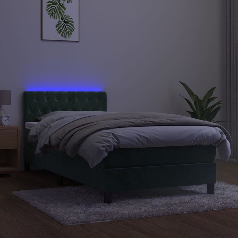 Casa si Gradina - Mobilier - Paturi si accesorii - Paturi - Pat cu arcuri, saltea si LED, verde, 90x200 cm, catifea - Infinity.ro