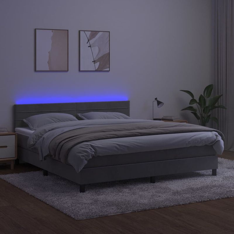 Casa si Gradina - Mobilier - Paturi si accesorii - Paturi - Pat cu arcuri, saltea si LED, gri deschis, 180x200 cm, catifea - Infinity.ro