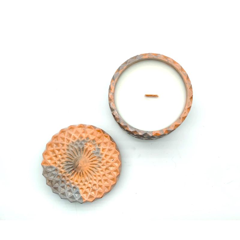 Casa si Gradina - Decoratiuni - Aromaterapie si lumanari - Lumanari si candele - Lumanare parfumata decorativa-Sugared Limon, Lamaie, Bergamota si Boabe de Tonka, 250 g - Infinity.ro