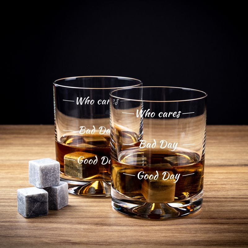 Casa si Gradina - Decoratiuni - Obiecte decorative - Accesorii decorative - Carcasa cu 2 pahare elegante de whisky inscriptionate cu mesaj si loc pentru sticla - Infinity.ro