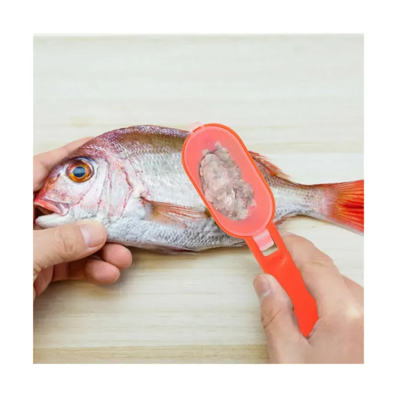 Casa si Gradina - Bucatarie si vesela - Ustensile bucatarie - Razatori si curatatoare - Curatator Peste, Myvit, ce contine cuva depozitare solzi Peste, mini cutit de Inox incorporat pentru razuire solzi, rosu - Infinity.ro