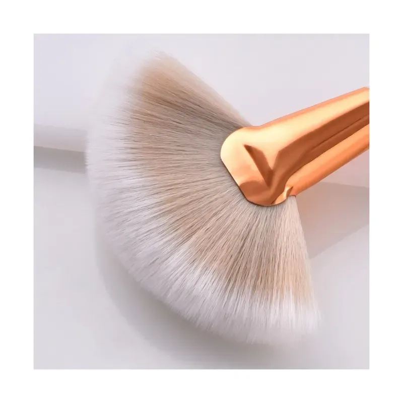 Ingrijire personala si Cosmetice - Machiaj - Aplicatoare si pensule machiaj - Set de 8 pensule machiaj, Luxury, cupru golden cu maner alb pentru machiaj profesional, par pensula de calitate si moale - Infinity.ro