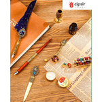 Carti si Birotica - Birotica - Instrumente de scris - Pixuri si stilouri - Set 2 stilouri retro, calimara, 5 de varfuri de penita, stampila, ceara colorata si alte accesorii, 13 piese, cutie - Infinity.ro