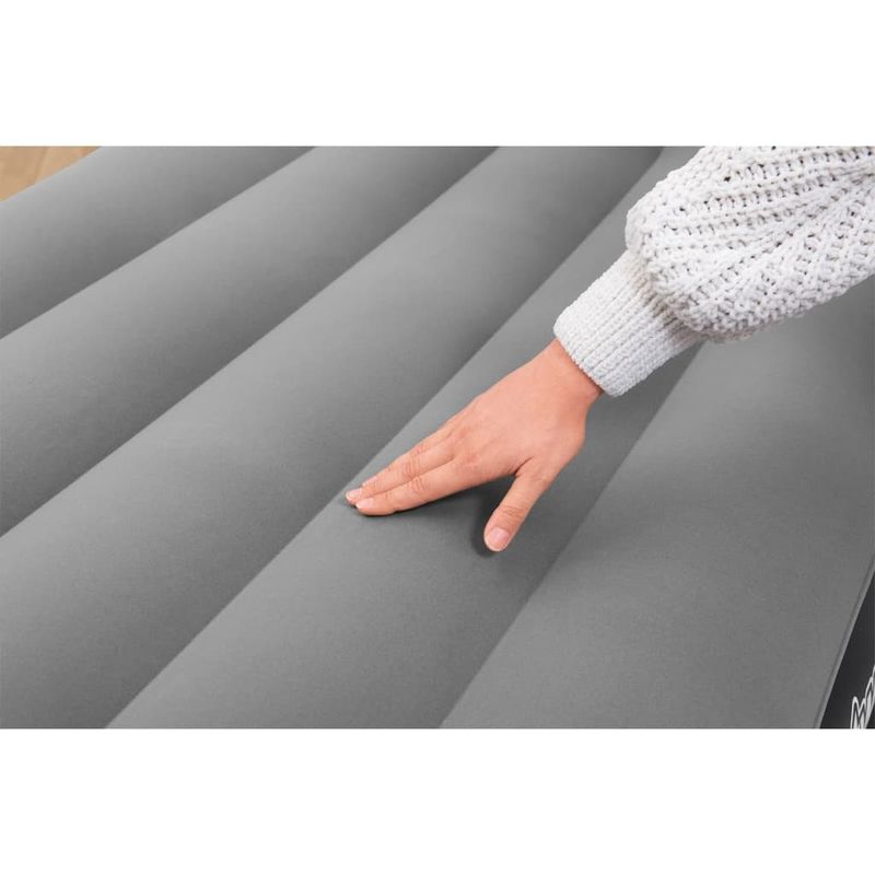 Sport si Outdoor - Camping - Saltele si accesorii pentru somn - Saltele camping - Bestway Saltea gonflabila catifelata cu pompa de aer, 191x97x46 cm - Infinity.ro