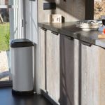 Casa si Gradina - Mobilier - Organizare si depozitare - Cosuri de gunoi - Curver Cos de gunoi cu pedala „Deco”, oval, 40 L, argintiu - Infinity.ro