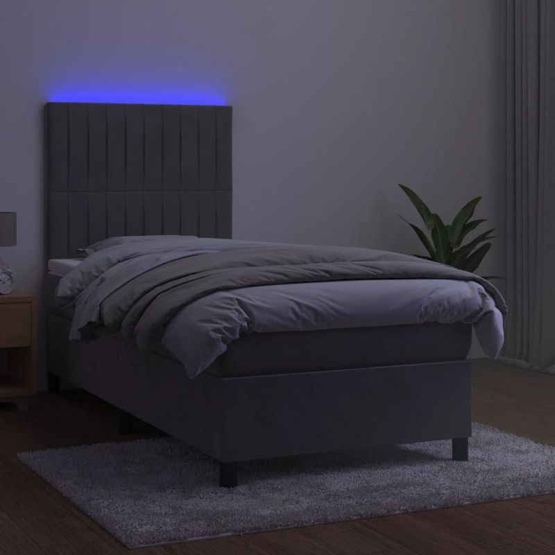 Casa si Gradina - Mobilier - Paturi si accesorii - Paturi - Pat cu arcuri, saltea si LED, gri deschis, 90x200 cm, catifea - Infinity.ro