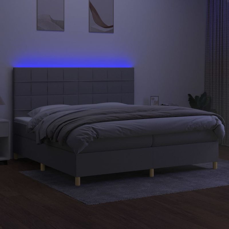 Casa si Gradina - Mobilier - Paturi si accesorii - Paturi - Pat cu arcuri, saltea si LED, gri deschis, 200x200 cm, textil - Infinity.ro