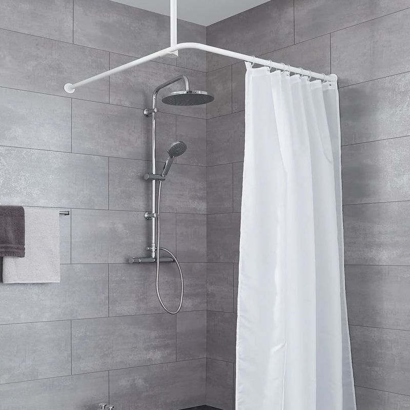 Casa si Gradina - Sanitare - Suporturi si accesorii baie - Accesorii baie - Kleine Wolke Tija universala pentru perdea de dus, 3 dimensiuni, alb - Infinity.ro