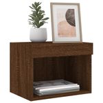 Casa si Gradina - Mobilier - Comode si corpuri - Comode - Noptiera cu Lumini LED Montate pe perete 2 buc Stejar Maro - Infinity.ro