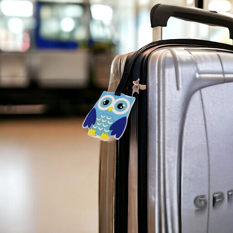 Sport si Outdoor - Articole de voiaj - Accesorii articole de voiaj - Ecuson silicon pentru identificare bagaje Crisalida, motiv bufnita, 7,8 x 9,5 cm, Albastru - Infinity.ro