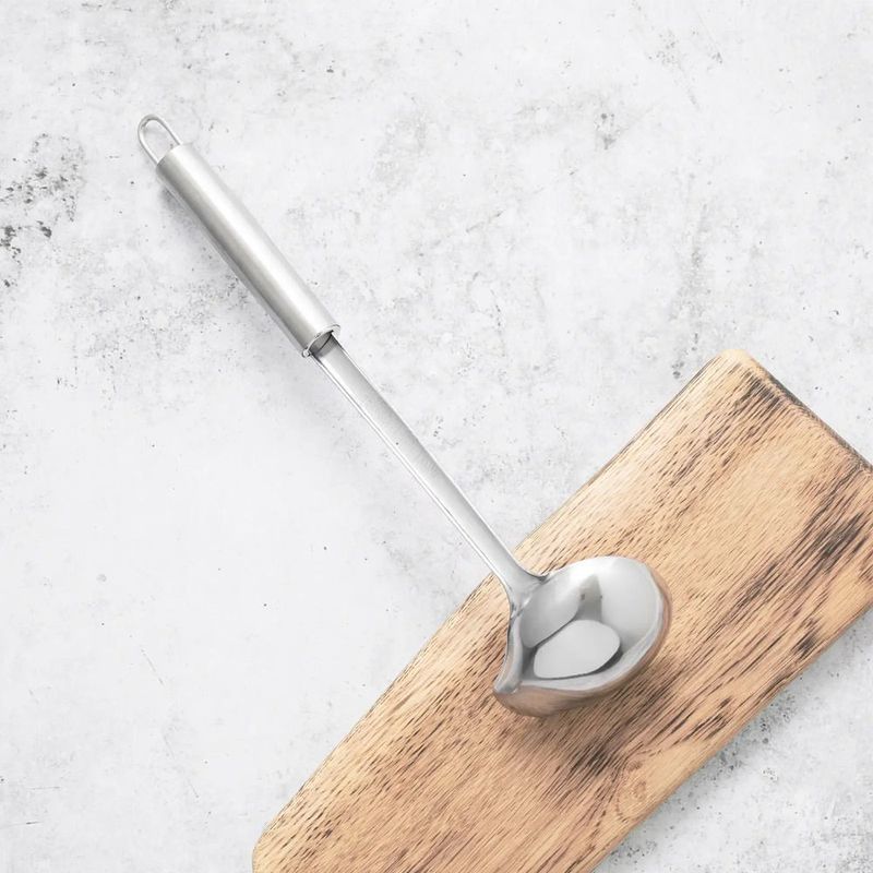 Casa si Gradina - Bucatarie si vesela - Ustensile bucatarie - Polonice, linguri si clesti de bucatarie - Polonic inox servire sos, AMBITION Ivy - Infinity.ro