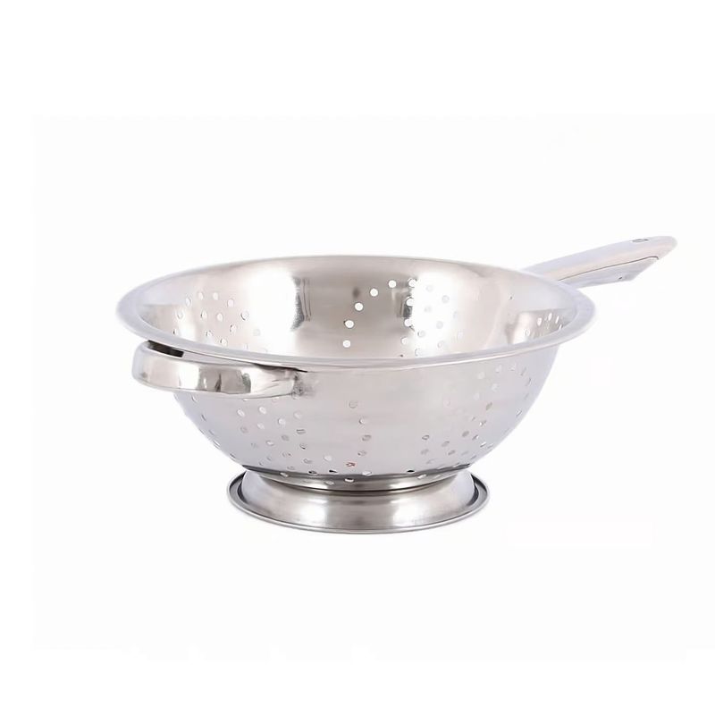 Casa si Gradina - Bucatarie si vesela - Ustensile bucatarie - Site bucatarie, strecuratori si accesorii - Strecuratoare inox cu maner 24 cm, DOMOTTI Kapimex - Infinity.ro