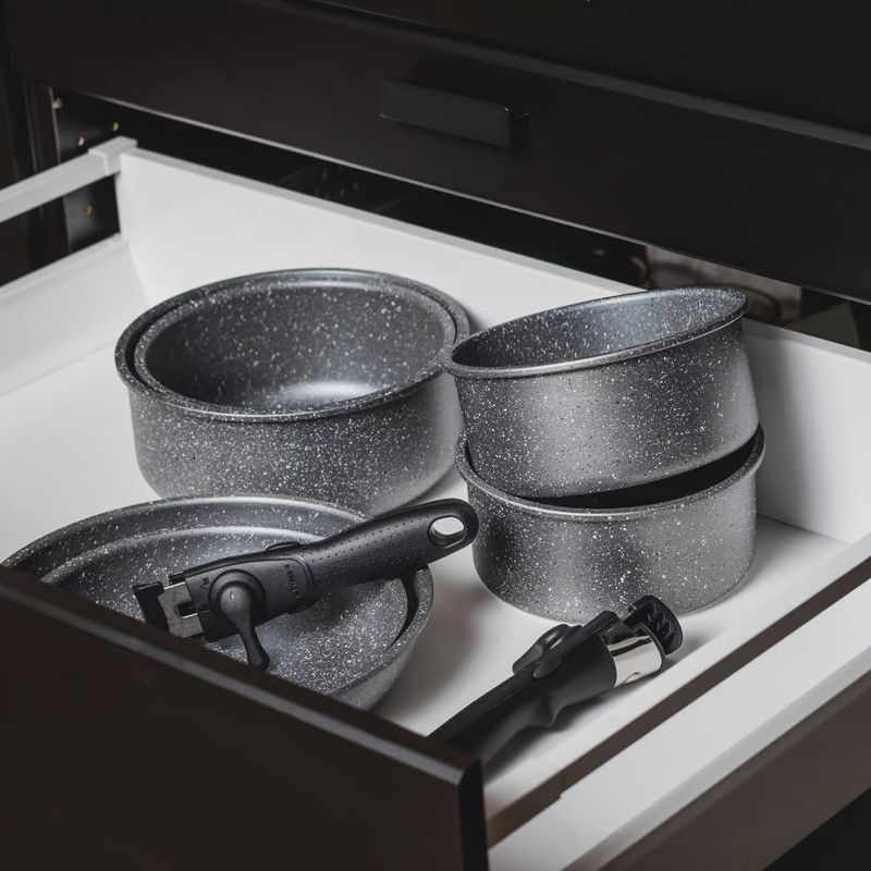 Casa si Gradina - Bucatarie si vesela - Vase pentru gatit - Tigai si seturi - Set tigai si oala cu maner detasabiL, 4 piese, invelis Qualum Basic Stone, AMBITION Silverstone - Infinity.ro
