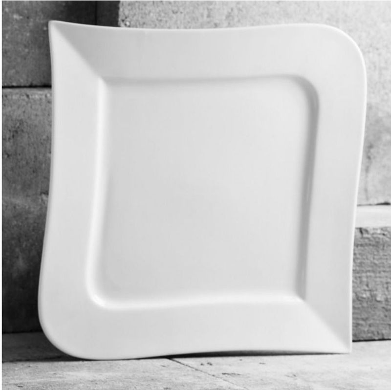 Casa si Gradina - Bucatarie si vesela - Vesela si tacamuri - Platouri de bucatarie - Platou patrat 31 x 31cm, portelan alb, AMBITION Fala - Infinity.ro