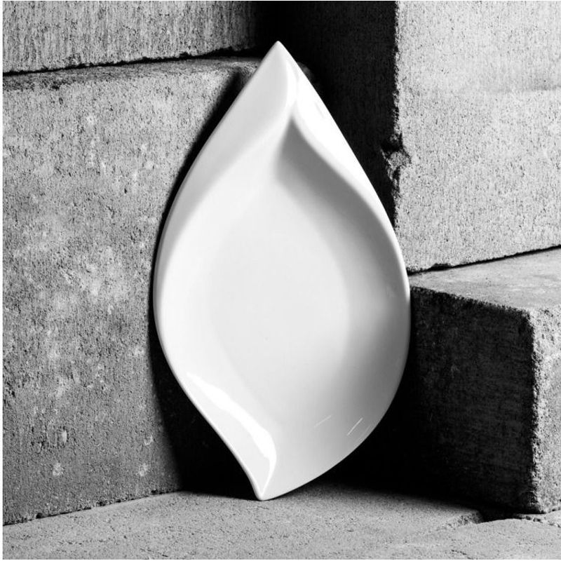 Casa si Gradina - Bucatarie si vesela - Vesela si tacamuri - Platouri de bucatarie - Platou adanc 27 x 15.5 cm, portelan alb, AMBITION Salsa - Infinity.ro