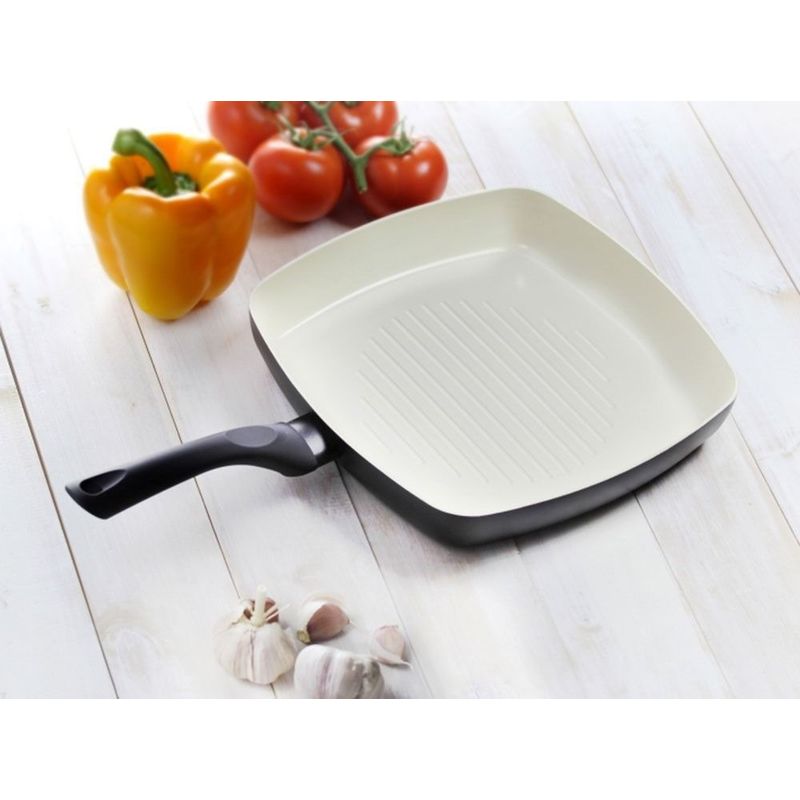 Casa si Gradina - Bucatarie si vesela - Vase pentru gatit - Tigai si seturi - Tigaie grill 26 x 26 cm, invelis Pfluon Ceramica, AMBITION Kobe - Infinity.ro