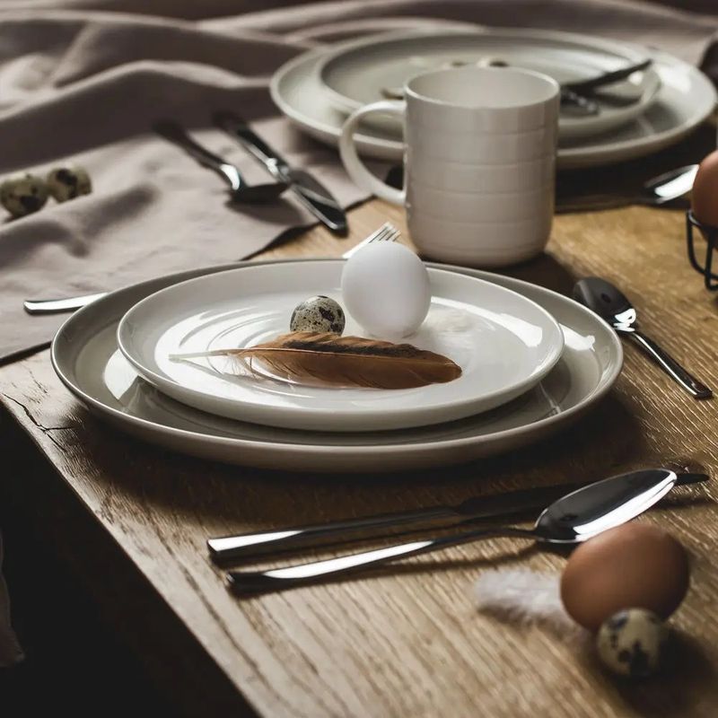 Casa si Gradina - Bucatarie si vesela - Vesela si tacamuri - Farfurii si boluri - Farfurie plata 27 cm, gri, portelan, AMBITION Piano - Infinity.ro