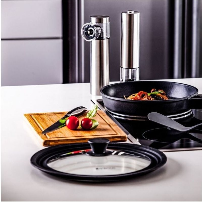 Casa si Gradina - Bucatarie si vesela - Vase pentru gatit - Oale si cratite - Capac pentru oala universal AMBITION Misty, 24/26/28 cm - Infinity.ro