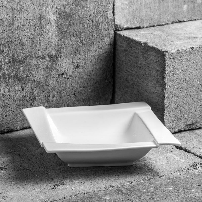 Casa si Gradina - Bucatarie si vesela - Vesela si tacamuri - Farfurii si boluri - Bol portelan 18 x 18 cm, AMBITION Kubiko - Infinity.ro