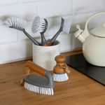 Market - Curatenie si intretinere casa - Produse bucatarie - Lavete si bureti - Perie bucatarie 14.5 cm, JOTTA Scandic - Infinity.ro