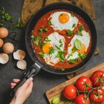 Casa si Gradina - Bucatarie si vesela - Vase pentru gatit - Oale si cratite - Set oale cu maner detasabil AMBITION Gold, 4 piese, invelis Qualum Basic Stone - Infinity.ro