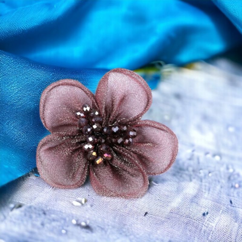 Casa si Gradina - Decoratiuni - DIY - Articole mercerie - Floare din organza cu margele pentru cusut sau lipit pe haine, diametru 4.5 cm, Bordo - Infinity.ro